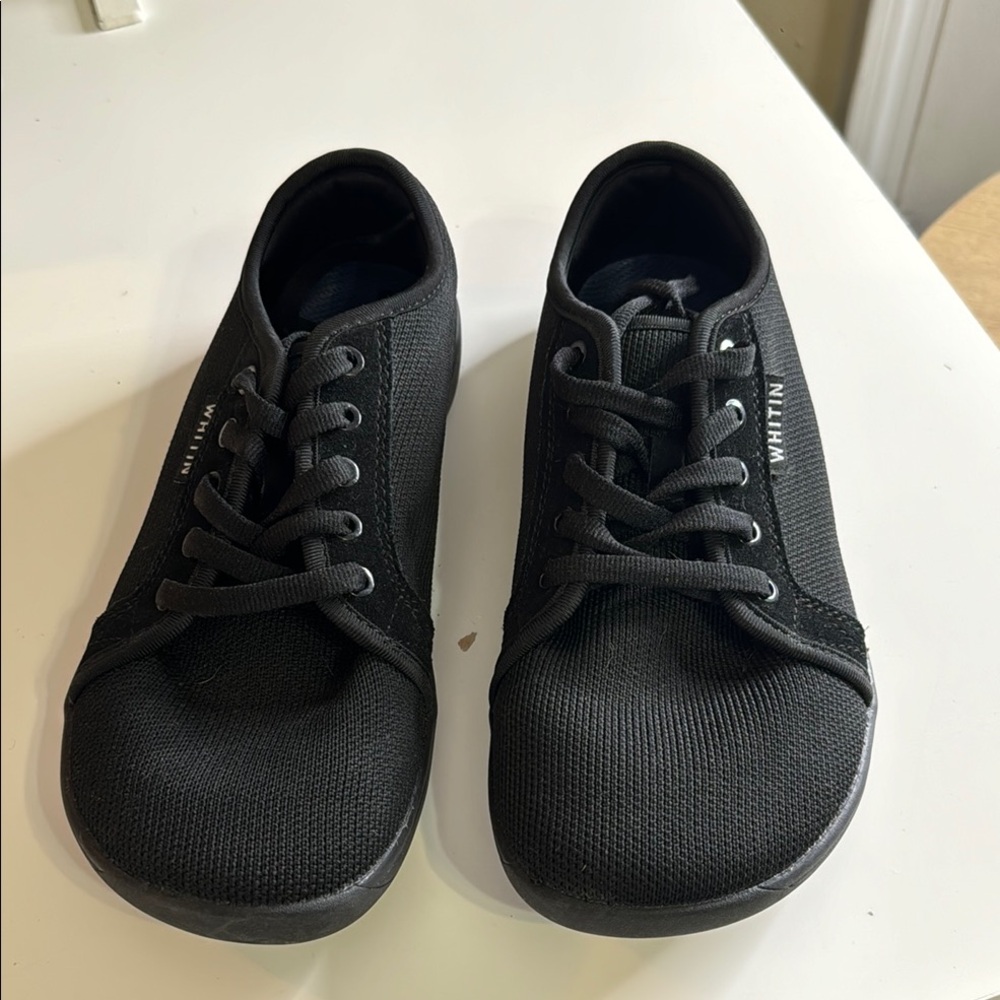 WHITIN Black Sneakers Minimalist Design